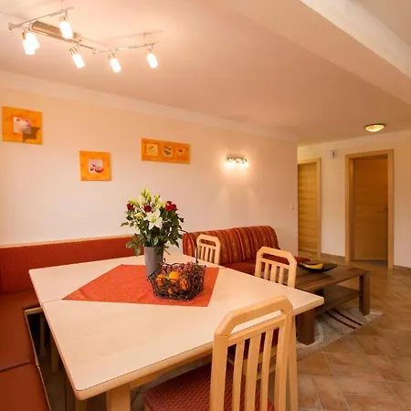 Haus Esper Apartment *